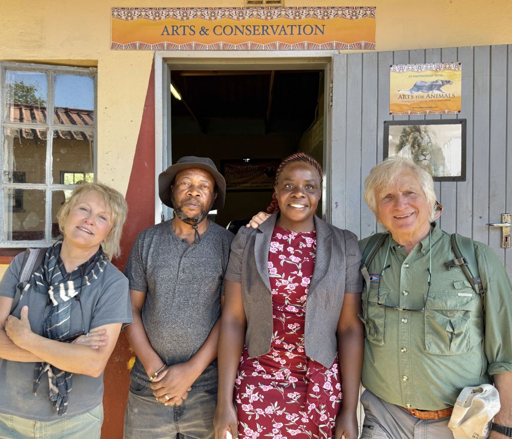 We love helping local art teachers by providing art supplies and inspiration.