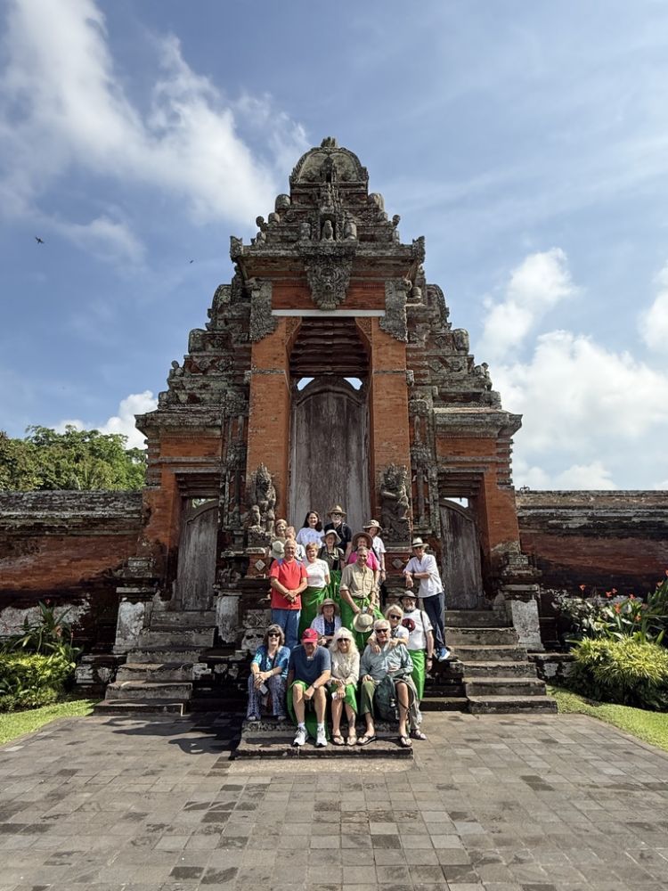 Here's our friends together at the palace