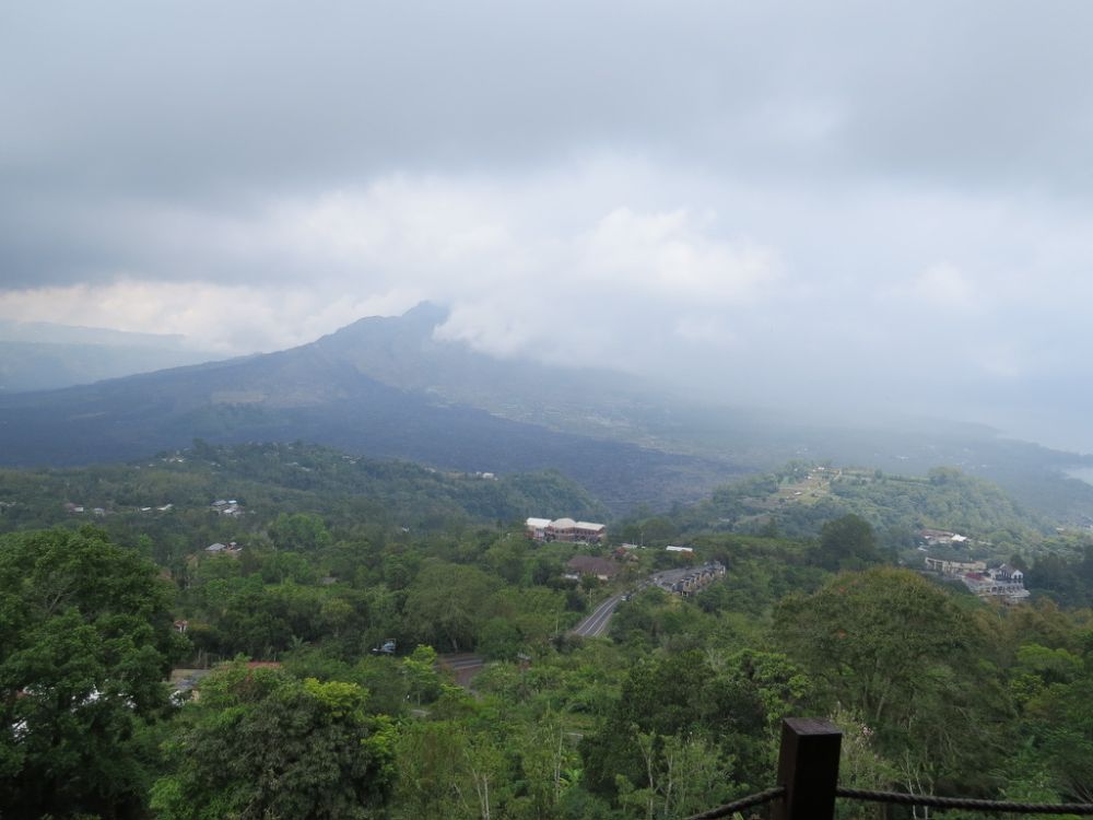 We visited Kitamani , the large volcano in the center of Bali.