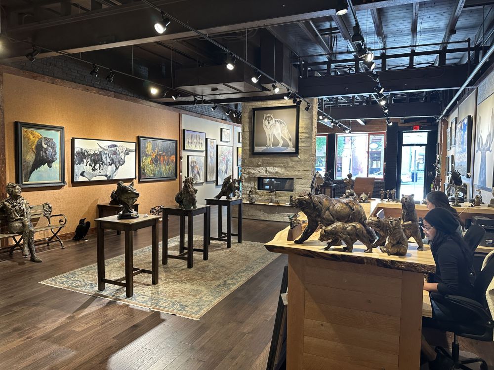 It's a beautiful gallery, right in the center of town and full of talented artists.