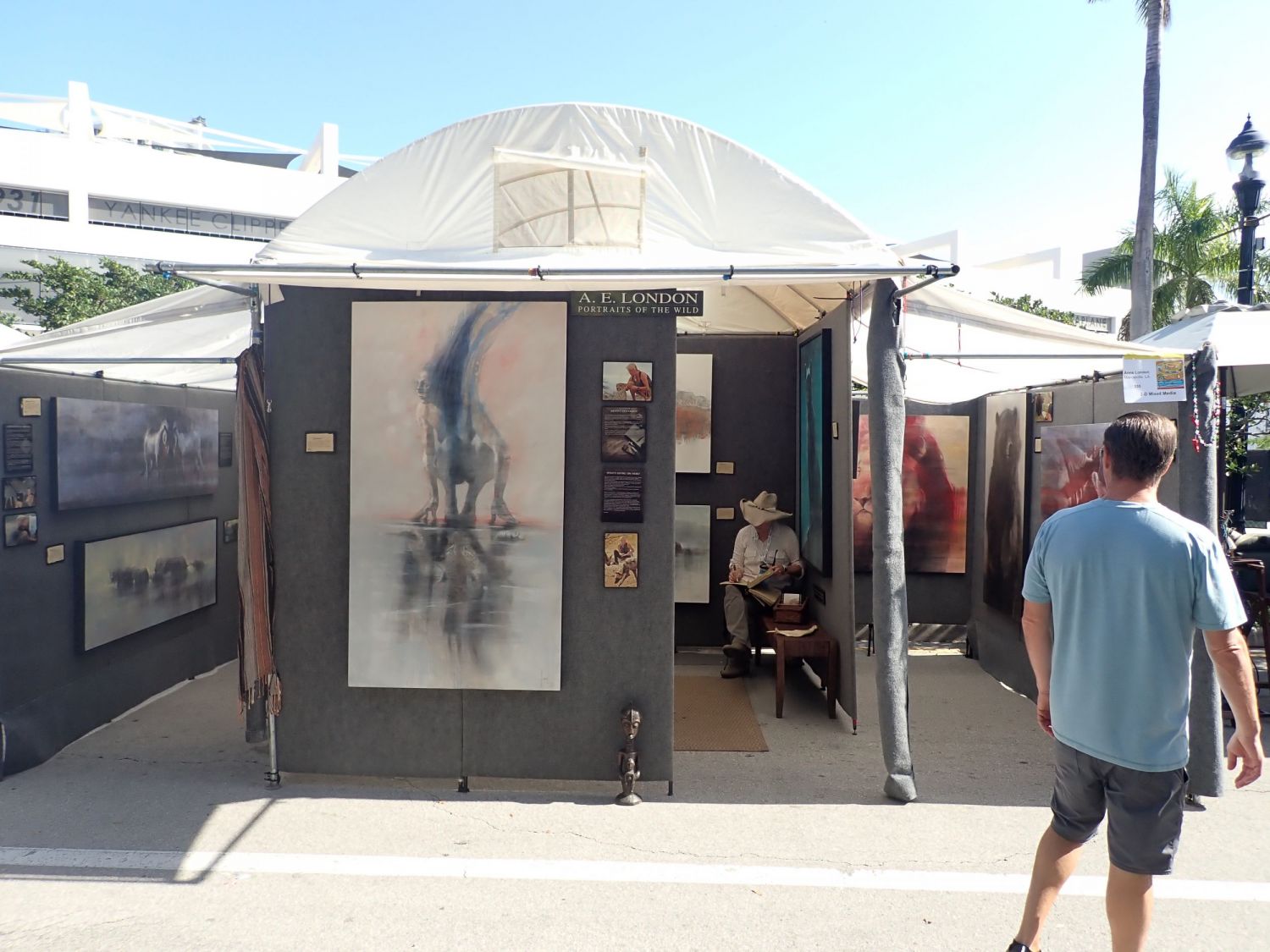  The weather was beautiful in Miami that weekend.